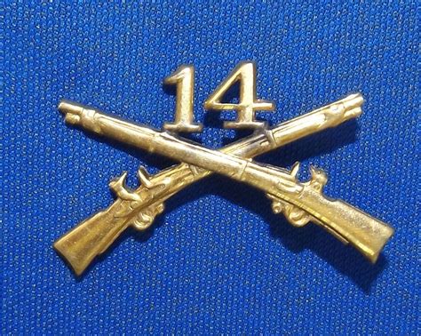 Vtg 14th Infantry Regiment Crossed Rifles Gun Ww2 Military Pin Us