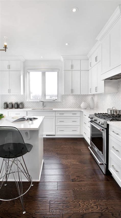 Besides, let's not forget the ever favorite…fewer grout lines to. 44+ ( Top ) Arabesque Tile - " Kitchen Backsplash " Design ...