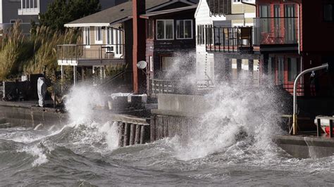 West pacific contains 12 nations, the 1,167th most in the world. Storm Leaves Thousands Without Power In Pacific Northwest | Pacific northwest, North west, Storm
