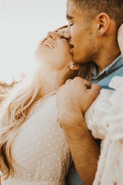 Bend Engagement Session In 2020 Wedding Couples Couples Photo