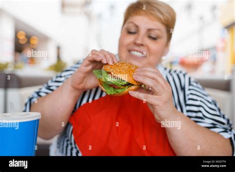 Fast Foods Obese Hi Res Stock Photography And Images Alamy