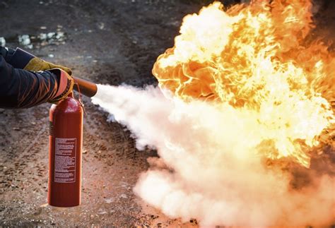 How To Use A Fire Extinguisher 1st Attendance