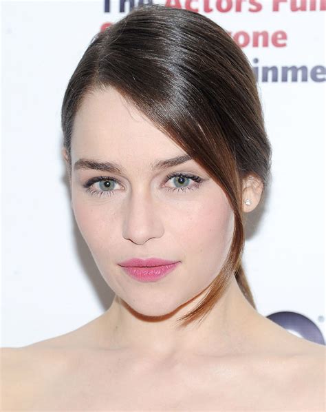 Your Dreamy New Way To Wear Pink Lips As Seen On Game Of Thrones Star Emilia Clarke Glamour