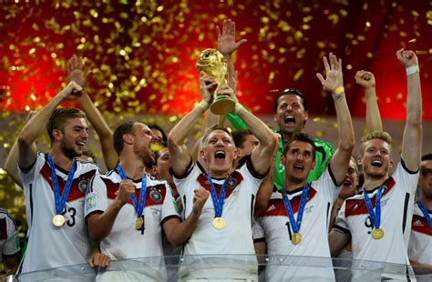 Alle artikel, fotos, videos, statistiken und grafiken finden sie hier. Weltmeister 2014! So jubeln die deutschen Spieler ...