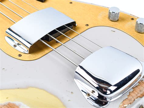Fender Custom Shop 59 Precision Bass Heavy Relic Blonde Over Gold Bass