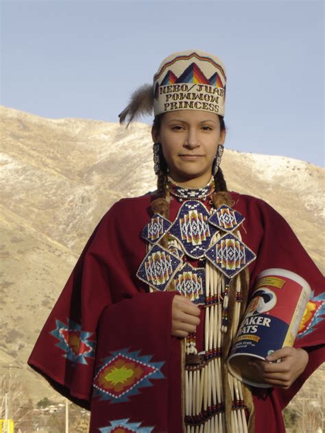 Native American Women Powwow Regalia Indian Princess