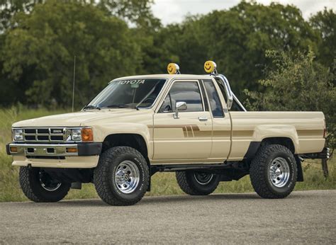 The Fourth Generation Toyota 4×4 Pickup The Indestructible Hilux