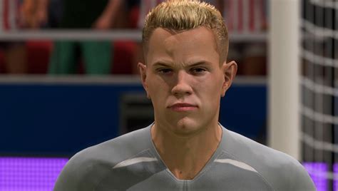 Fifa 21 ratings, fastest players, top goalkeepers, strongest players. FIFA 21 i volti dei giocatori più famosi