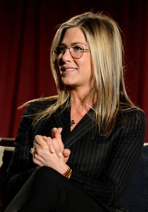 Jennifer Aniston Is Wearing A Gorgeous Tom Ford Glasses At An Evening