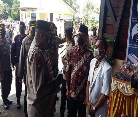 Kapolda Papua Tinjau Pelaksanaan Gebyar Vaksin Di Nabire