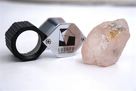 Angola Dazzles With A Rare 170 Carat Pink Diamond The Largest Found In