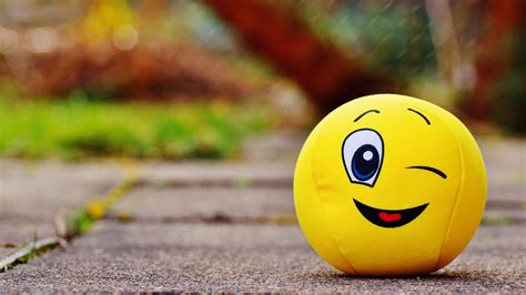 Smile Wallpapers Top Free Smile Backgrounds Wallpaperaccess