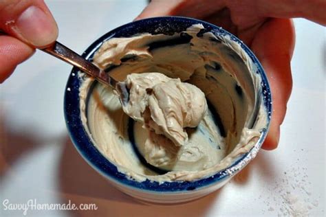 Add 1½ cups of water to the clay. Natural DIY Hair Styling Clay, Bentonite - Savvy Homemade