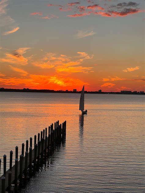 Dock And Dine: Top 4 Waterfront Restaurants Accessible By Boat In