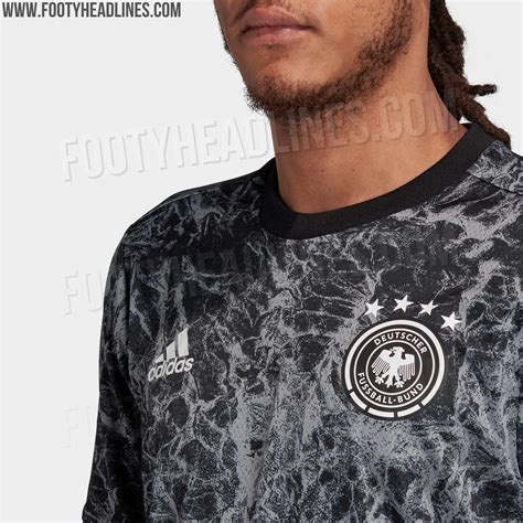 Brustnummer bedruckte trikots von rückgabe & umtausch ausgeschlossen. Deutschland EM 2020 Aufwärmtrikot Geleaked - Nur Fussball