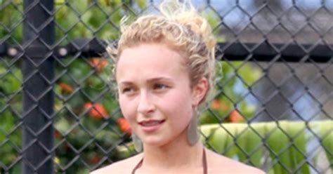 Hayden Panettiere Shows Off Her Hot Bod And Plays Tennis In A Teeny