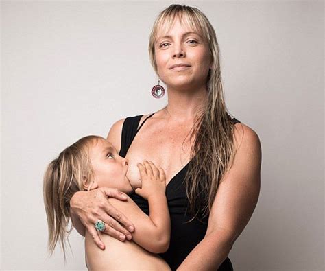 Women Shares Proud Portrait Breastfeeding Son 3 Breastfeeding Photos