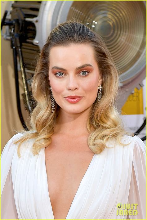 Margot Robbie Looks Stunning At The Once Upon A Time In Hollywood