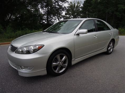 Gas mileage, engine, performance, warranty, equipment and more. 2005 Toyota Camry - Pictures - CarGurus