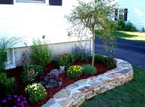 In order to have a successful garden it's important that you create an area that is beautiful and healthy. Landscape Patio Flower Bed Front Yard Landscaping Ideas ...