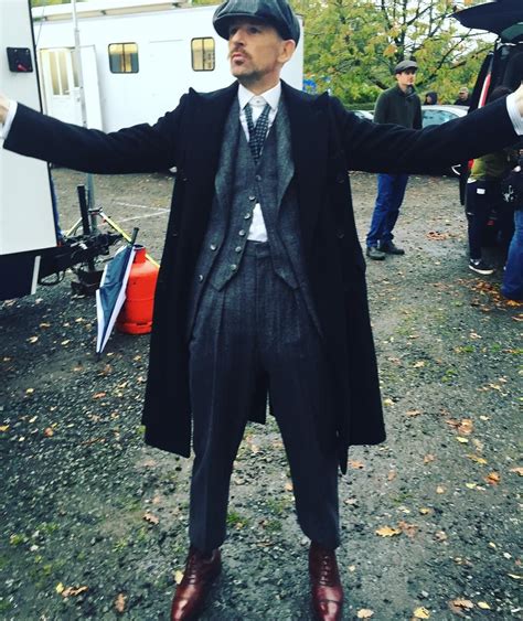 Peaky blinders grenade confrontation scene: Arthur Shelby's S3 look! | Peaky blinders suit, Peaky ...