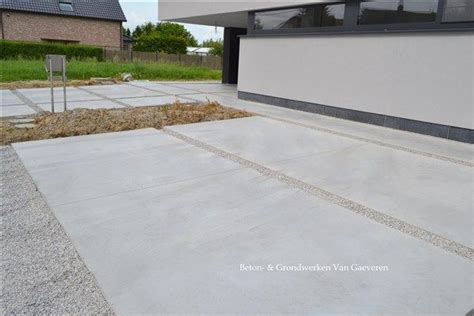oprit in beton beton and grondwerken van gaeveren nv garden floor garden pathway outside
