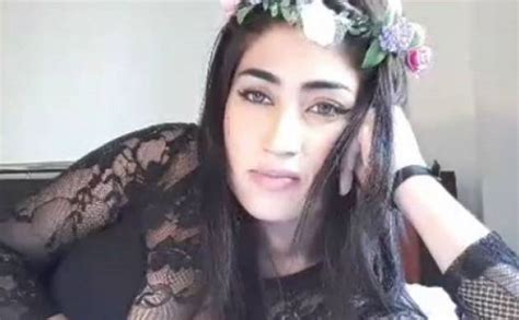 5 Controversial Videos Of The Internet Sensation Qandeel Baloch Who Was Shot Dead