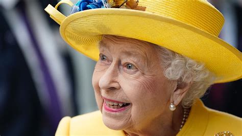 Queen Makes Public Appearance On Final Day Of Platinum Jubilee Weekend