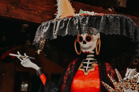 A Guide To Mexicos Fascinating Day Of The Dead Festival Skyticket
