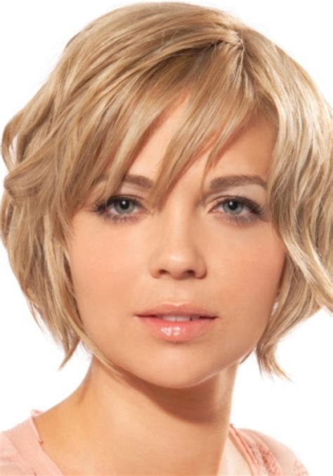 Short Haircuts For Round Faces Over 50