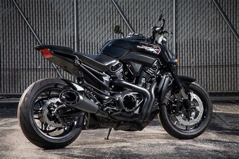 Harley Davidson Streetfighter Una Naked Sportiva H D Nel Superbike Italia