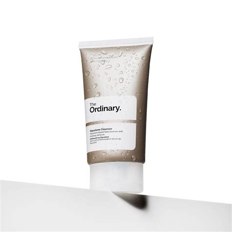 A gentle cleansing product formulated to target makeup removal whilst leaving the skin feeling smooth and. THE ORDINARY Squalane Cleanser kaufen | Deutschland ...