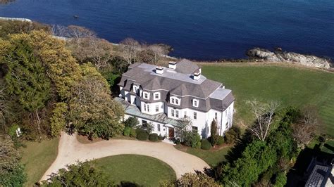 Newport Ri Mansion Ocean View On Bellevue Avenue Sells For 16 Million