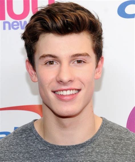 Shawn peter raul mendes (born august 8, 1998 in toronto, ontario) is a canadian singer and songwriter. Shawn Mendes Signs with Wilhelmina Models | InStyle.com