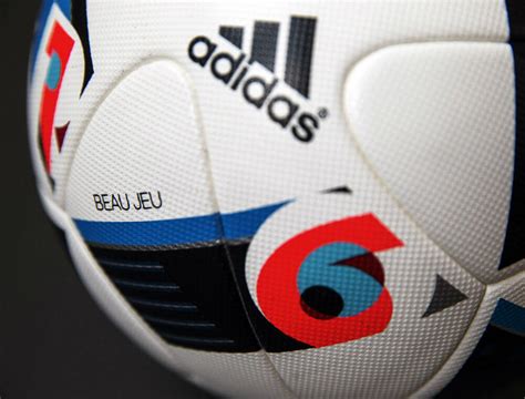 Fußball ball charm anhänger bettelarmband miniblings charms cabochon wm em. EM 2016 Ball: Beau Jeu von Adidas | fooneo FUSSBALL