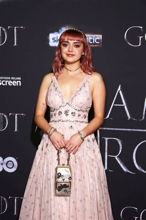 Maisie Williams Pictures Of The ‘game Of Thrones Star Hollywood Life