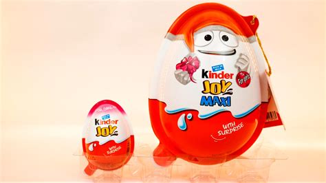 Kinder Joy Maxi Giant Kinder Surprise Egg Opening By Boobootv Youtube