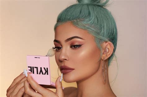 Kylie Jenner Just Sold Part Of Her Cosmetics Company For A Whopping 600 Million Absolutely
