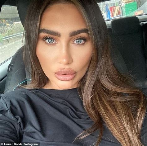Lauren Goodger Says Trolls Accused Her Of Faking Her Pregnancy Daily Mail Online