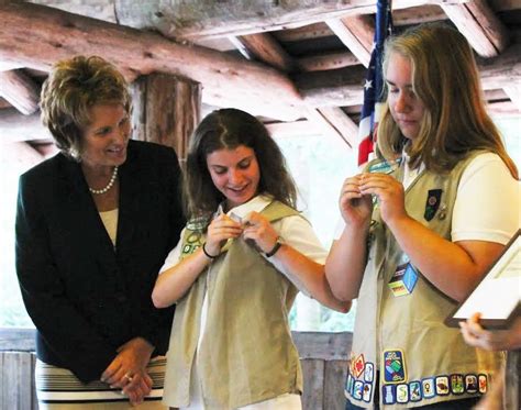 Service Unit 3 Girl Scouts Awarded Their Bronze Pins The Reflector