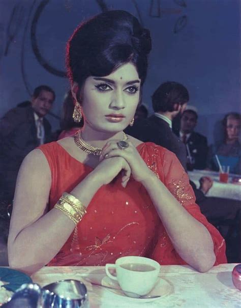 Bollywood Theme Vintage Bollywood Bollywood Stars Indian Actress