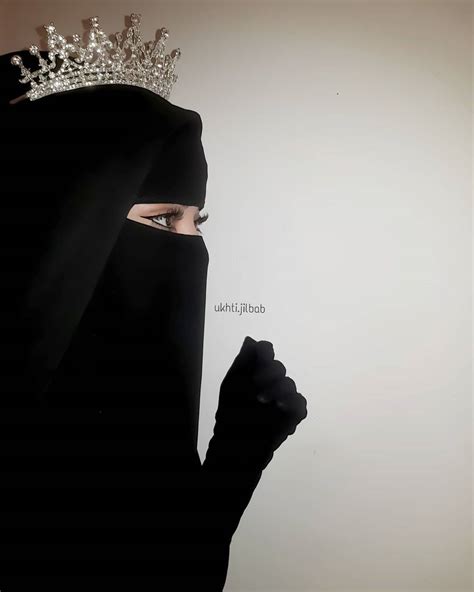 𝐄𝐯𝐞𝐫𝐲 𝐌𝐮𝐬𝐥𝐢𝐦𝐚𝐡 𝐢𝐬 𝐚 𝐏𝐫𝐢𝐧𝐜𝐞𝐬𝐬👑 beautiful hijab niqabi girl hijab hipster z tattoo shadow