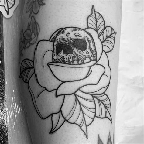Top 81 Best Skull And Rose Tattoo Ideas 2020 Inspiration Guide Next Luxury