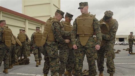 Marine Corps Improved Modular Tactical Vest Body Armor Youtube