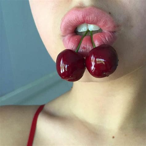 Pin By Private On Magnifique Pink Lips Red Aesthetic Lip Art