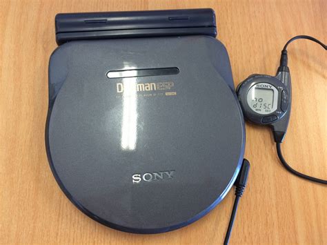 Sony Discman Ultra Thin Portable Cd Player Model D 777