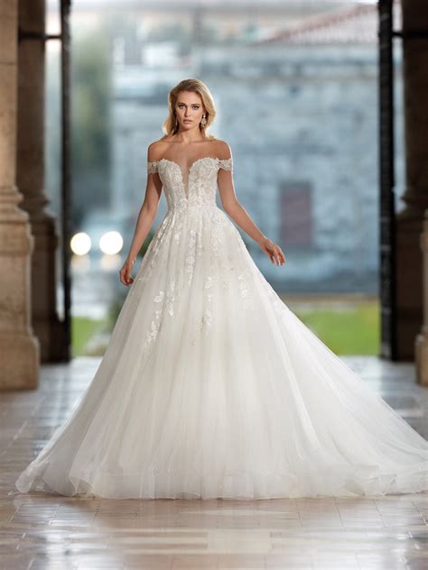 Migliori abiti da sposa italia 2021 collezione, ci sono vestiti da sposa colorati e la purezza del l'abito da sposa, per essere la donna. Abito da Sposa Nicole 2021 - NI12165 | Mariages.it | Abiti ...