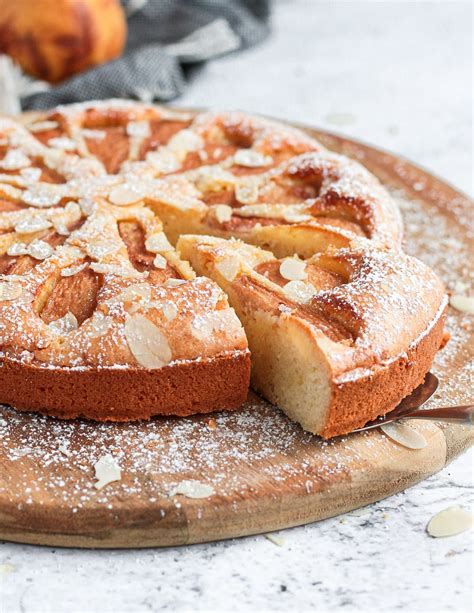 How To Make Almond And Pear Cake