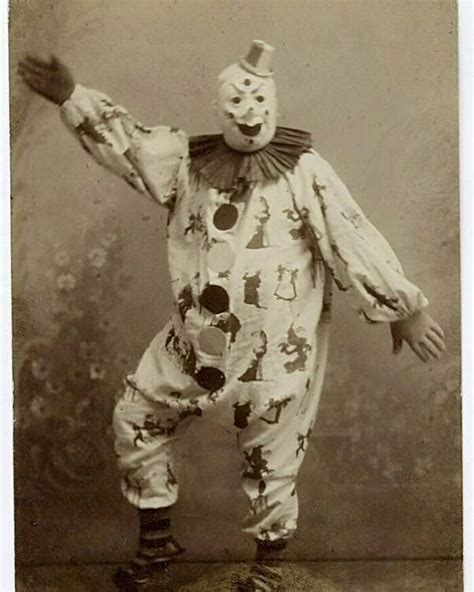 A Happy Clown From The Early 1900s Scary Clowns Creepy Halloween