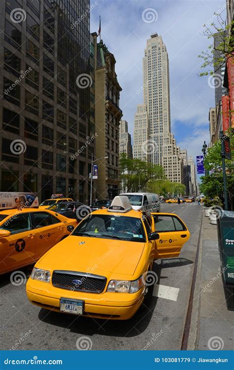 Yellow Cabs On Fifth Avenue Manhattan New York City Editorial Stock